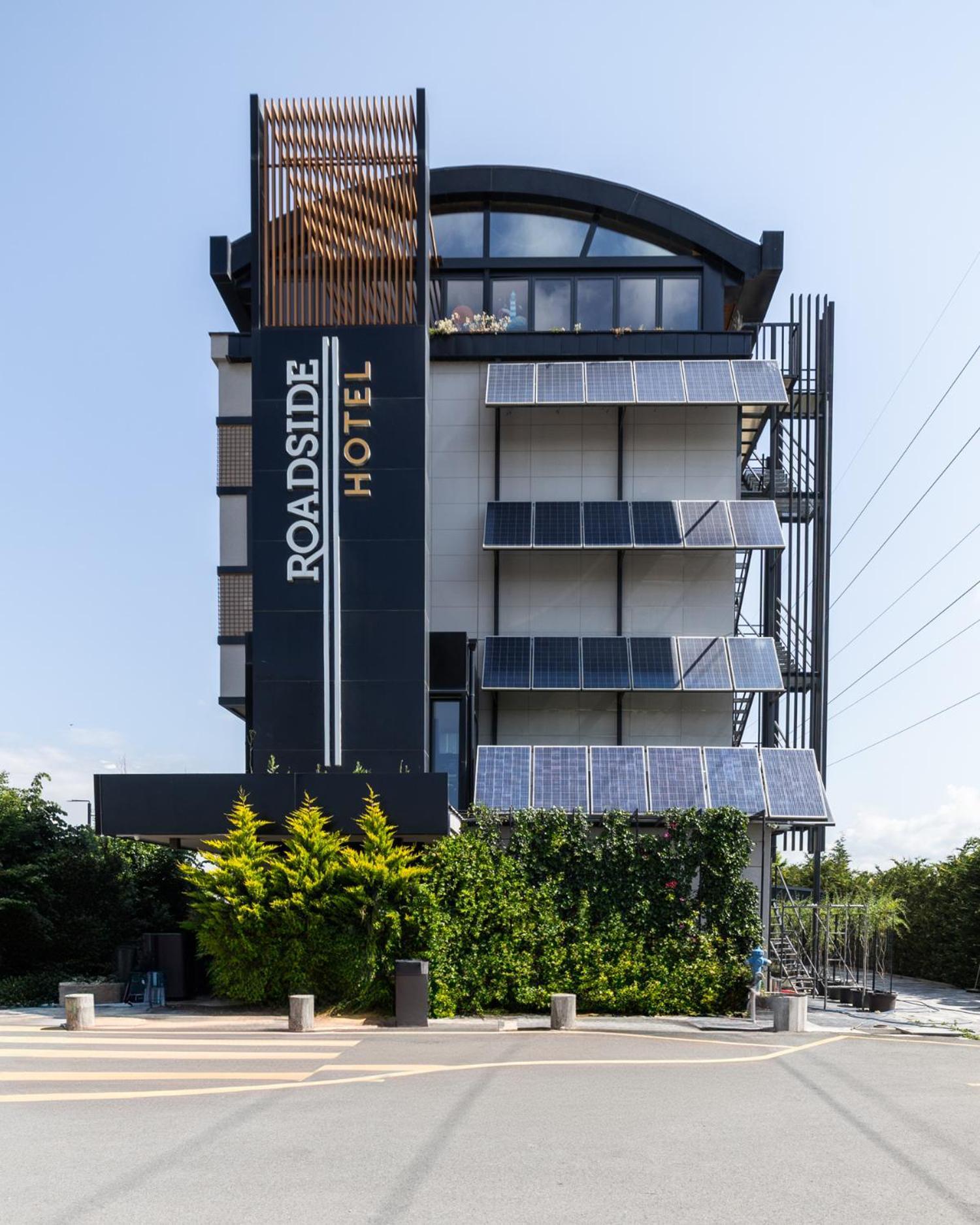 Roadside Hotel Lipjan Екстер'єр фото